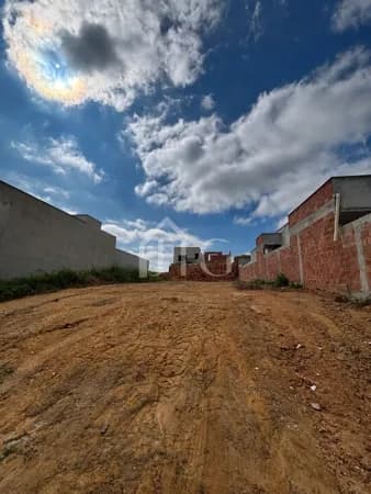 Terreno plano no bairro Bela Vista, em Resende/RJ