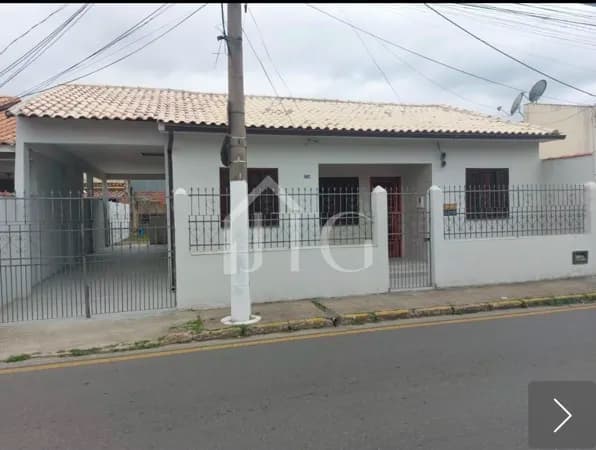 Casa com 02 quartos no bairro Manejo, em Resende/RJ