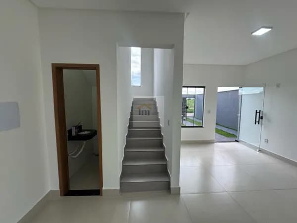 Casa Padrão Entrada Reduzida - Financiamento facilitado. Casa na região do anel Viário e Br 153