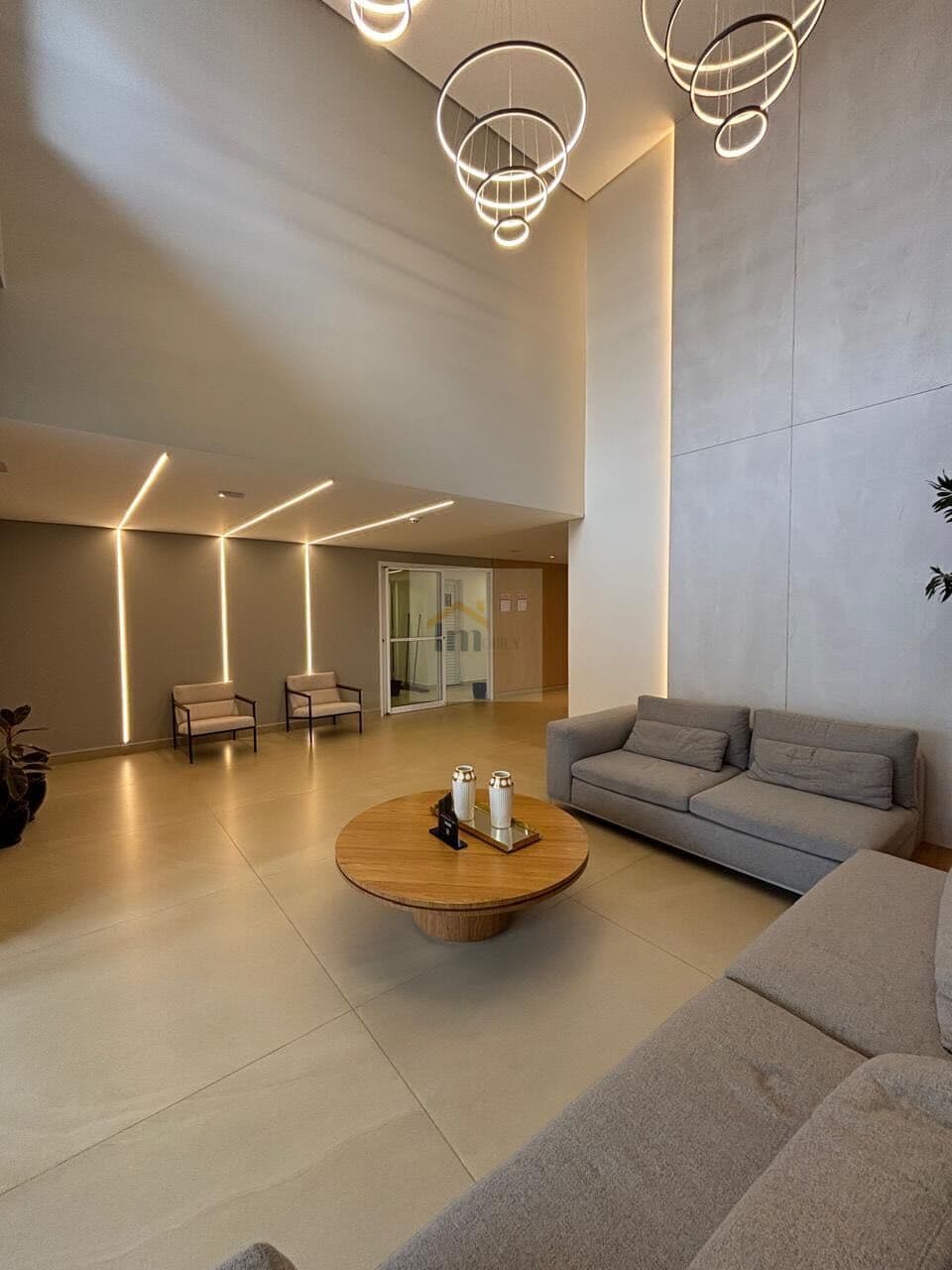 Apartamento Alto Padrão EXCELENTE LOCALIZAÇÃO. SETOR AEROPORTO EM GOIÂNIA. ANDAR ALTO