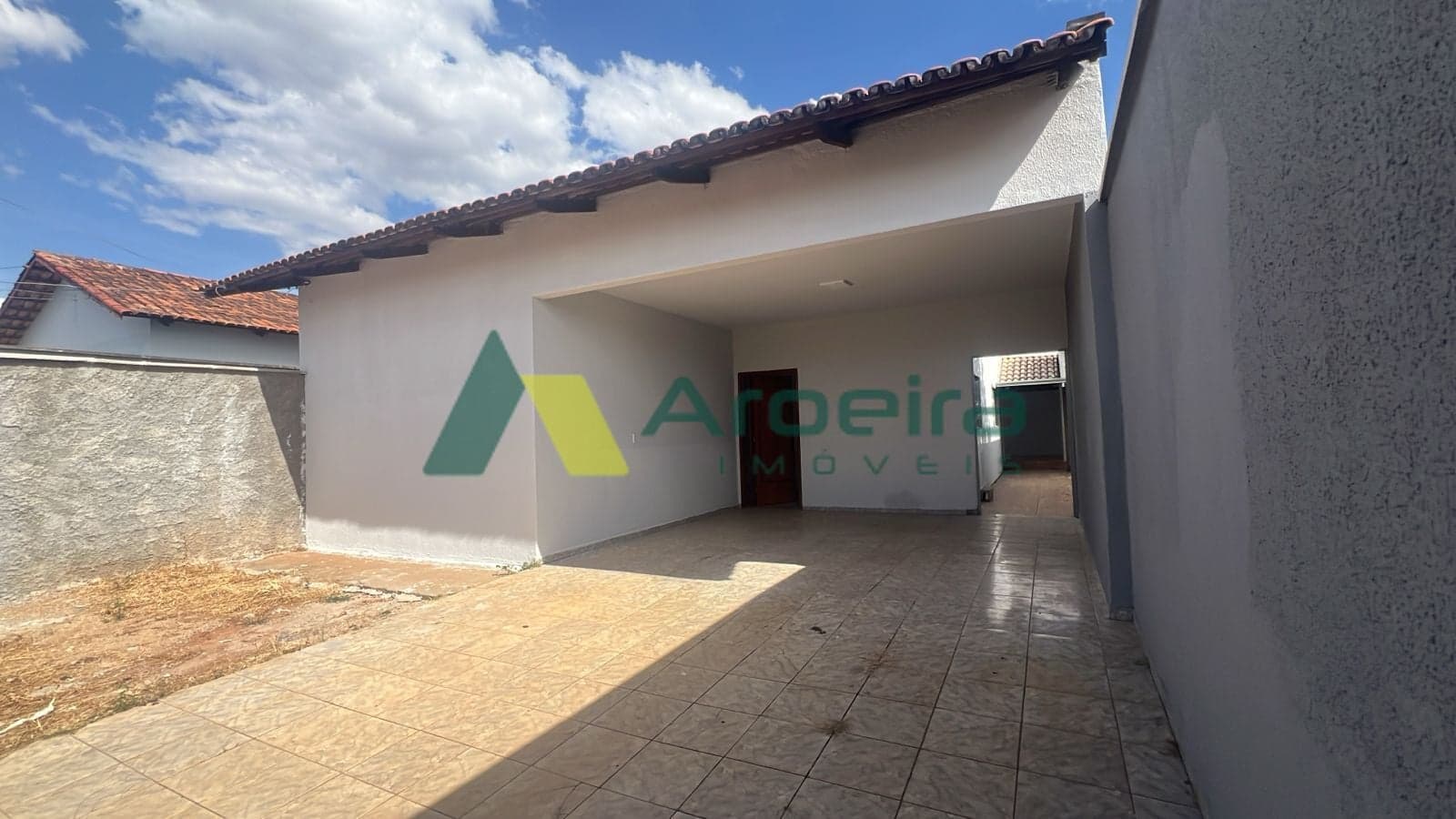 CASA ALUGUEL OU VENDA SETOR GARAVELO