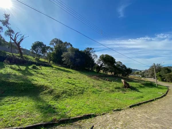 Terreno à venda no bairro Nossa Senhora da Saúde em Caxias do Sul/RS