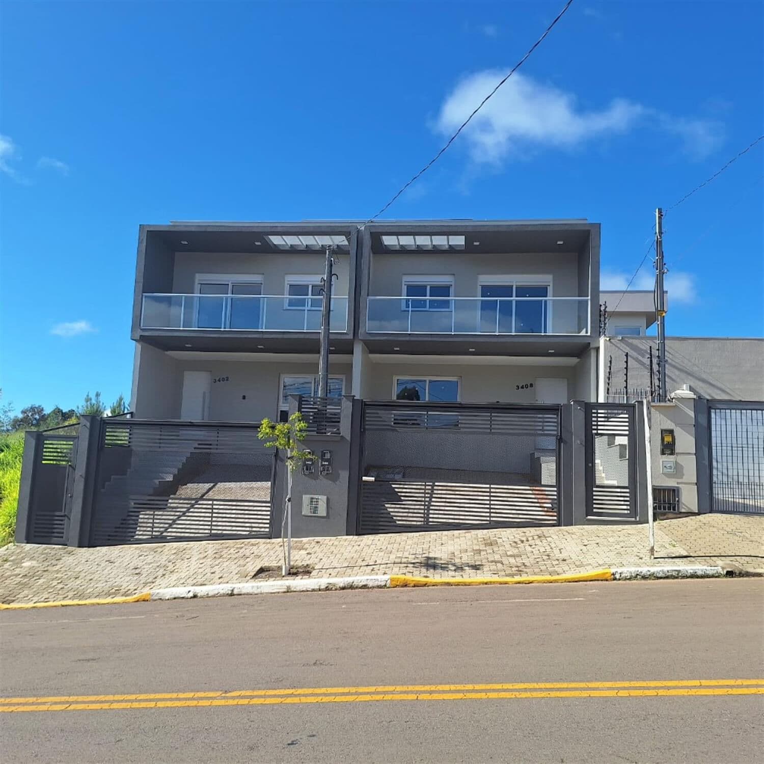 Sobrado à venda no bairro São Virgílio em Caxias do Sul/RS