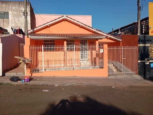 Casa em Bandeirantes - Vila Maria