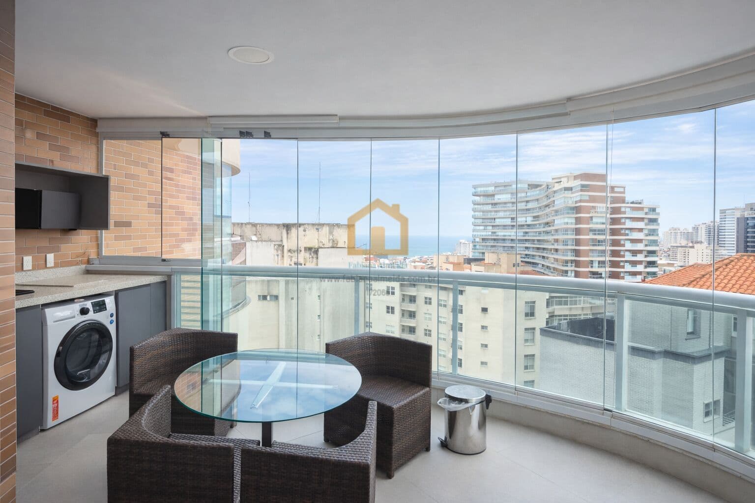 Apartamento Flat 1 suíte - 1 vaga de garagem - lazer - Pompéia - Santos/SP