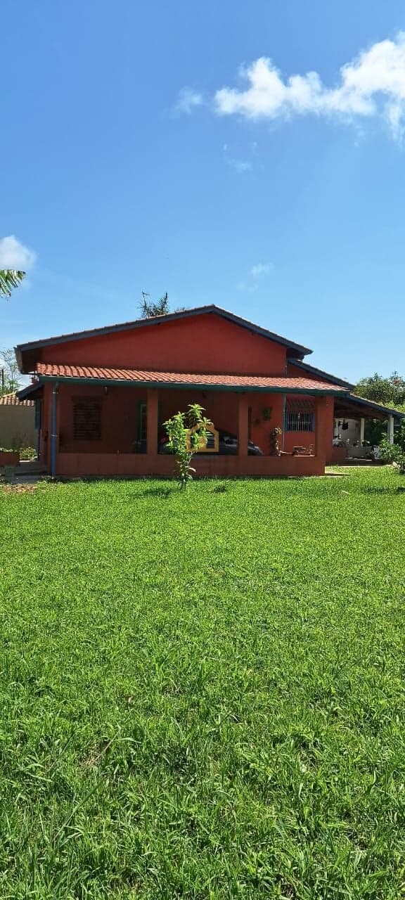 Casa à venda no bairro Centro - Peruíbe/SP