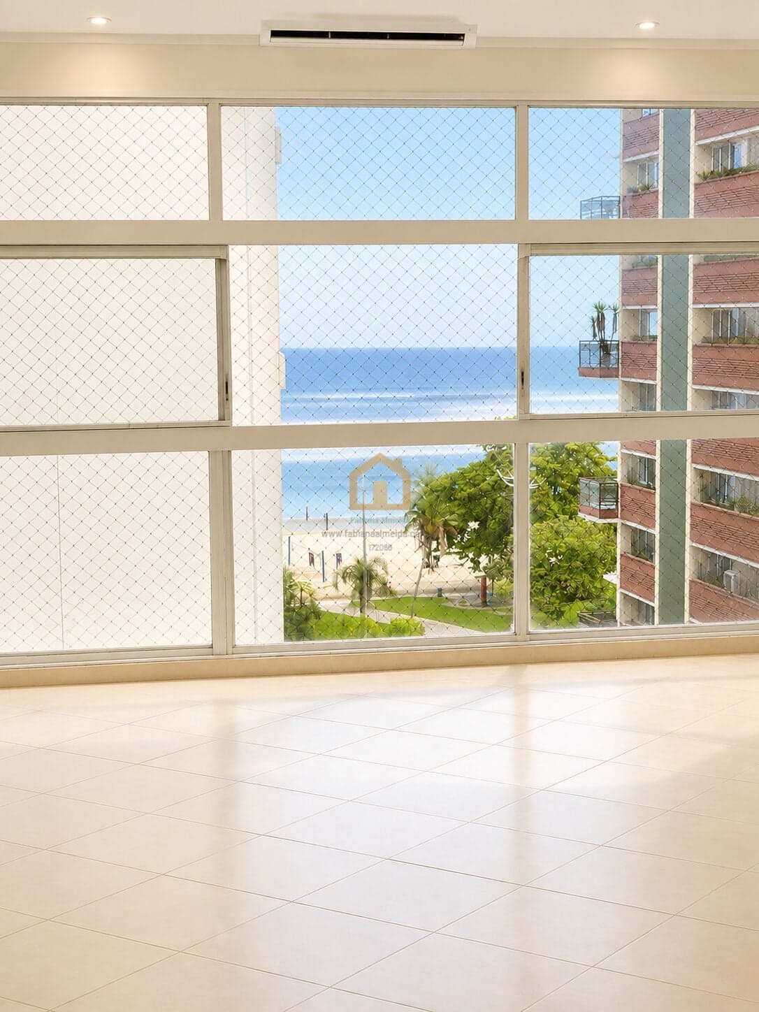 Apartamento em Boqueirão, Santos/SP