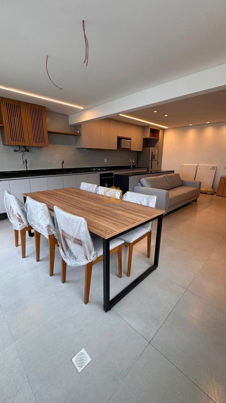 Apartamento 2 quartos sendo 1 suíte à venda no bairro José Menino - Santos/SP