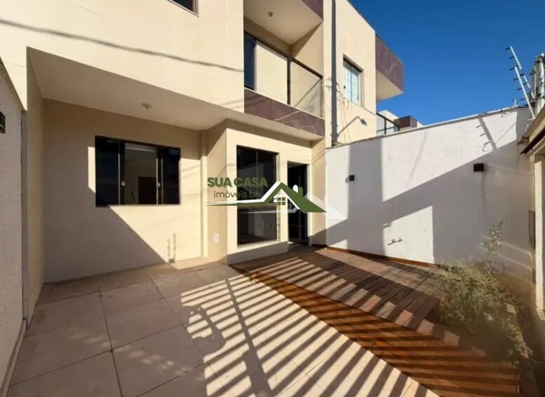 Casa - 120m² - 03 Quartos - 01 Suíte - Santa Amélia