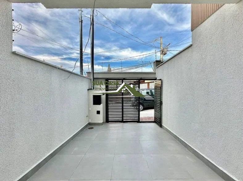 Casa - 02 Quartos - 01 Suíte - 01 Vaga - 85m²