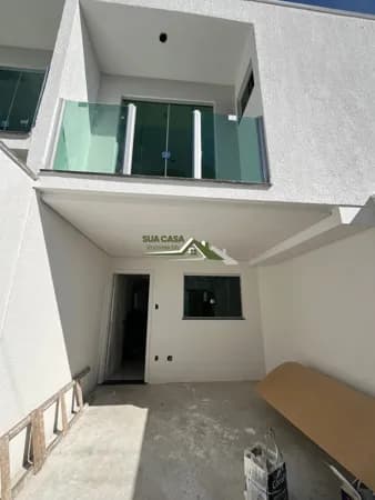 Casa Geminada - 02 Suítes - 01 Vaga - 93m²