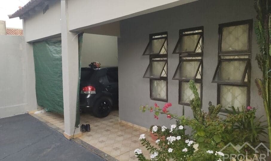 Casa Padrão - com 3 dormitórios - aceita financiamento