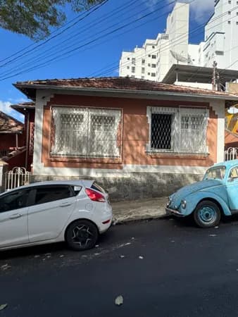 Casa em Juiz de Fora - Centro