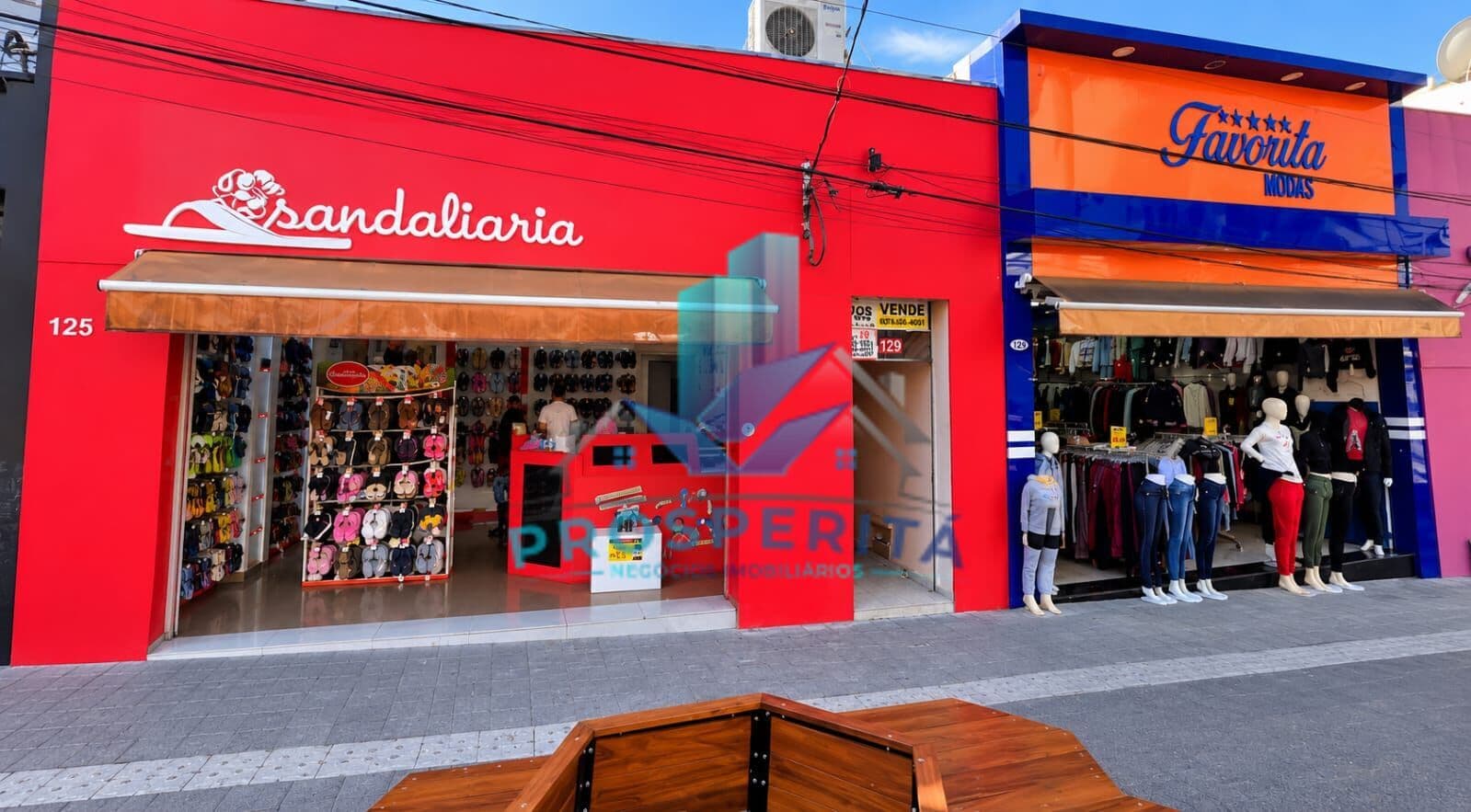 Lojas + Residência à Venda no Centro de cotia/Excelente oportunidade de investimento