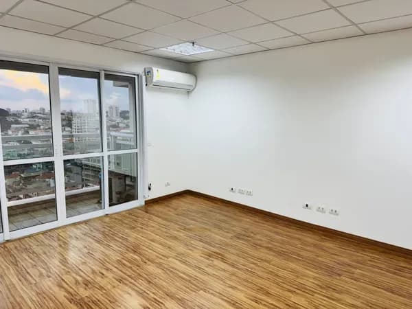 Sala Comercial / Locação / Proximo ao Shopping Anália Franco