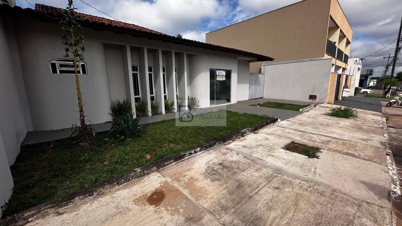 CASA/SALA COMERCIAL