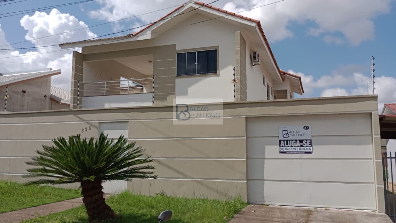 Linda casa totalmente mobiliada
