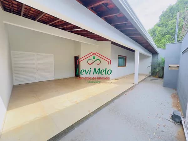 Casa de Alto Padrão à Venda no Bairro Alcides Junqueira – Ituiutaba/MG