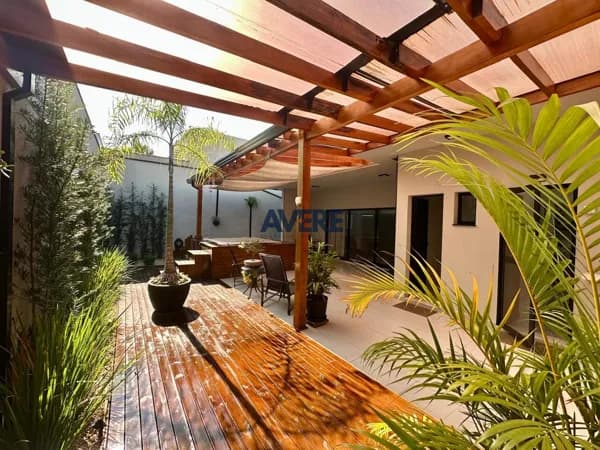 Casa térrea à venda no Swiss Park em Campinas SP