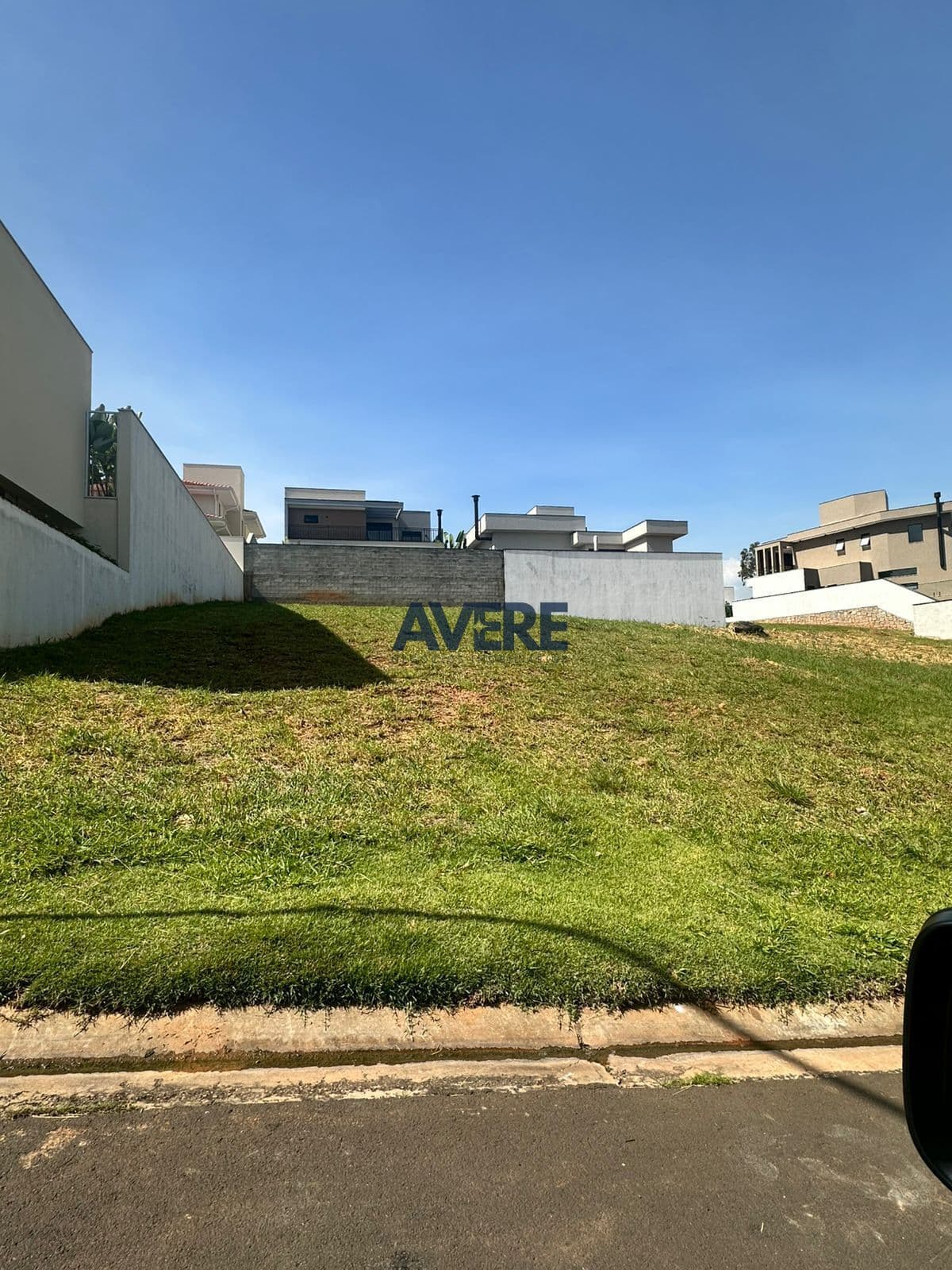Terreno à venda no Condomínio Reserva do Itamaracá em Valinhos/SP