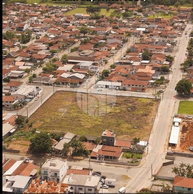 Terreno I Área estratégica com 8.478 m² à venda em Joinville por R$ 4.280.000,00