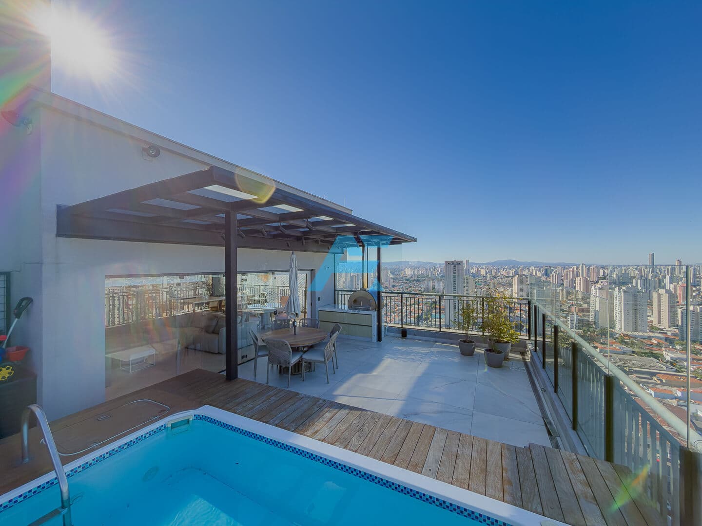 Cobertura Duplex Porteira Fechada de Alto Padrão no High Mooca – 320m²