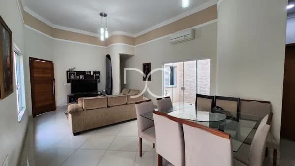 Locação Casa Térrea | AC 174m²| AT 250m² | 3 Suítes | 5 Ban | 4 Vagas | Banheira