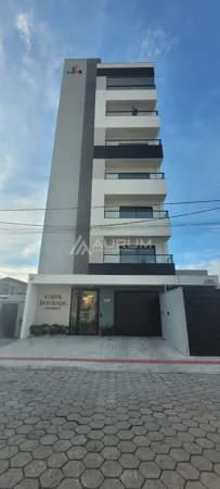 Apartamento NOVO com 02 Dormitórios (01 Suíte) a 140 metros da PRAIA, em Centro, Navegantes/SC