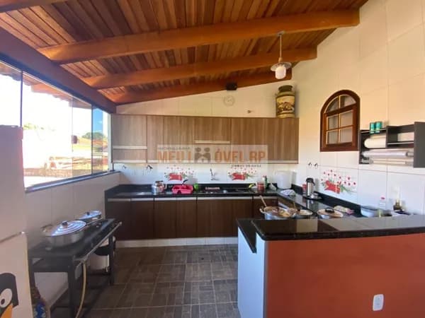 Casa em Luís Antônio - Centro