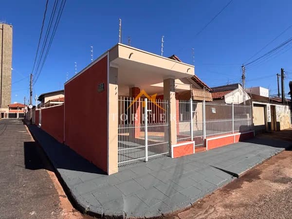 Casa em Bebedouro - Centro
