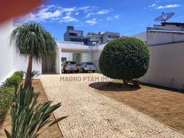 Casa em Cidade Jardim, Uberlândia/MG