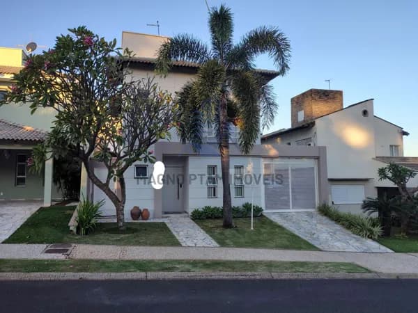 Casa Alto Padrão em Carajás, Uberlândia/MG