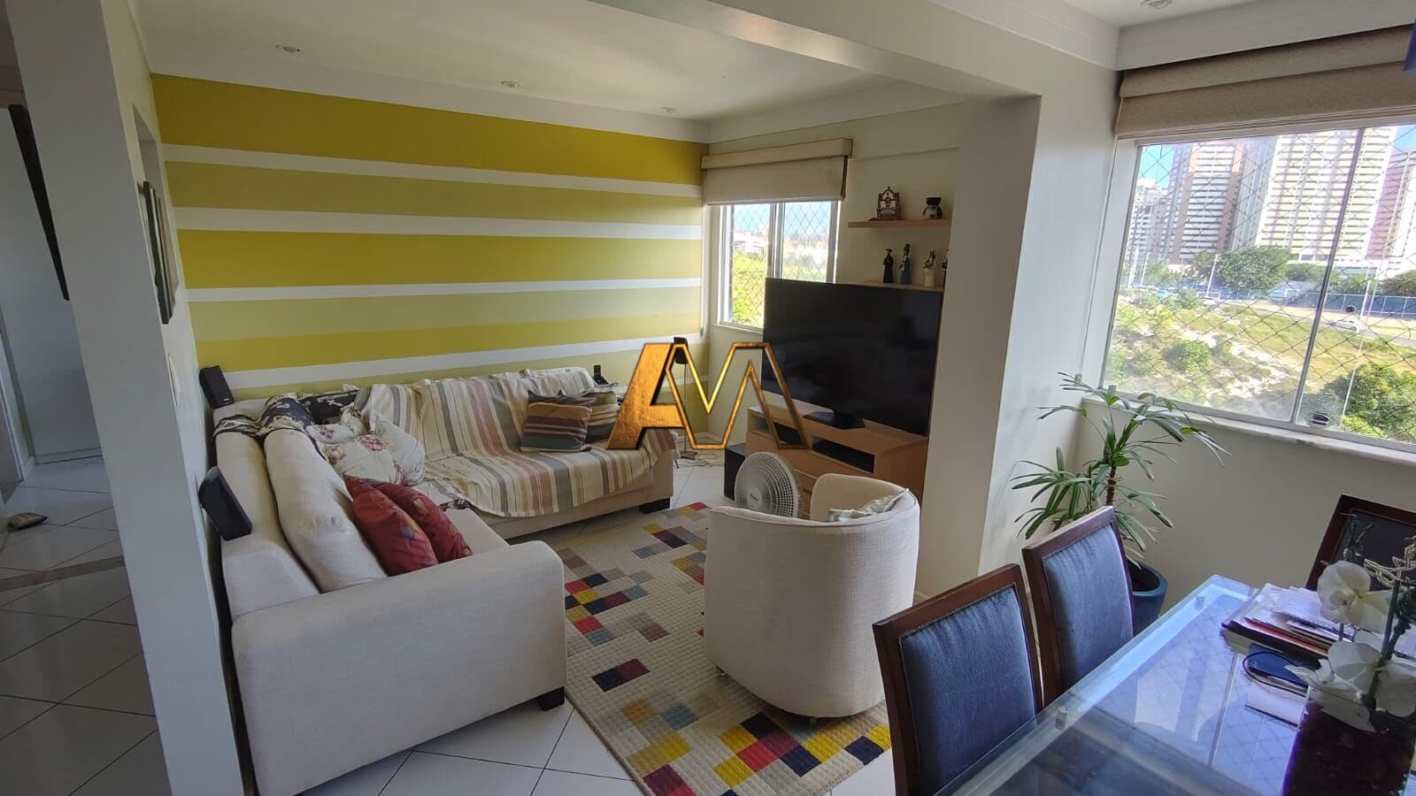 COBERTURA DUPLEX COM PISCINA BEM LOCALIZADO NO IMBUI