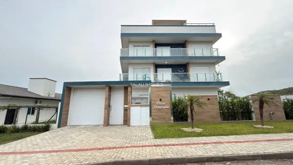 Residencial praia dourada, Localizado no Morro dos Conventos