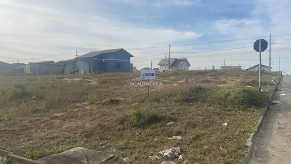 Terreno Localizado no Caverazinho medindo 14 X 25m, com mais de 350m2