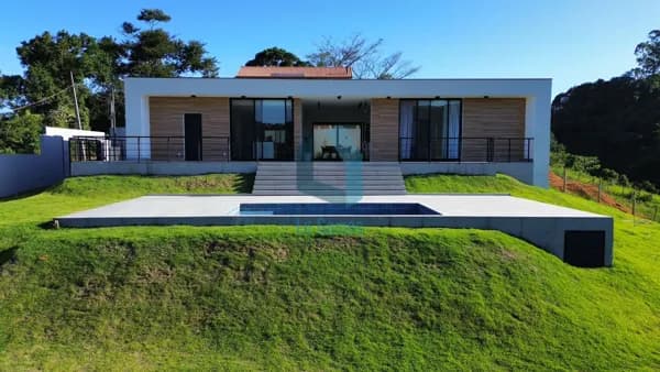 Casa Alto Padrão em Penedo, Itatiaia/RJ