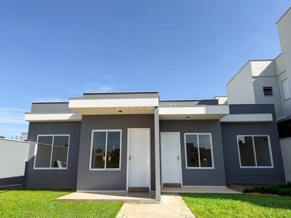 Casa de 60m2 germinada no loteamento Jardim América!