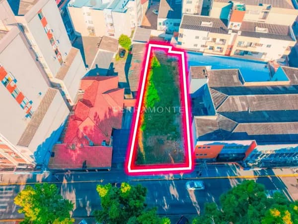 Terreno na Beira Rio com 554m²