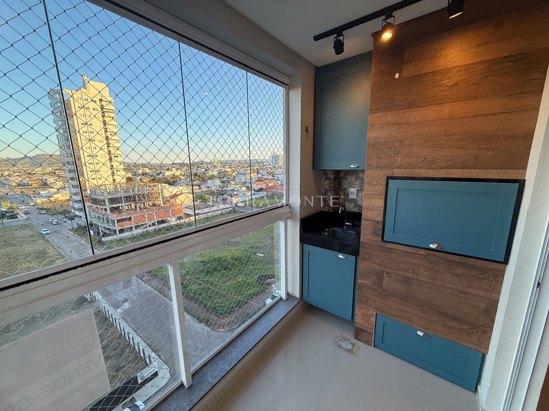 88m², 3 dormitórios e 2 vagas por R$ 690 mil