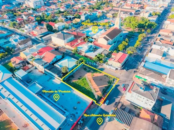 Terreno de esquina 1.116m² na Altamiro Guimarães