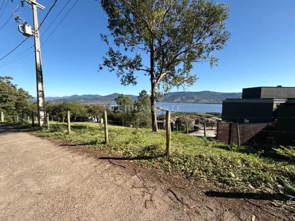 Terreno à venda, 989 m² por R$ 1.290.000,00 - Praia da Ferrugem - Garopaba/SC