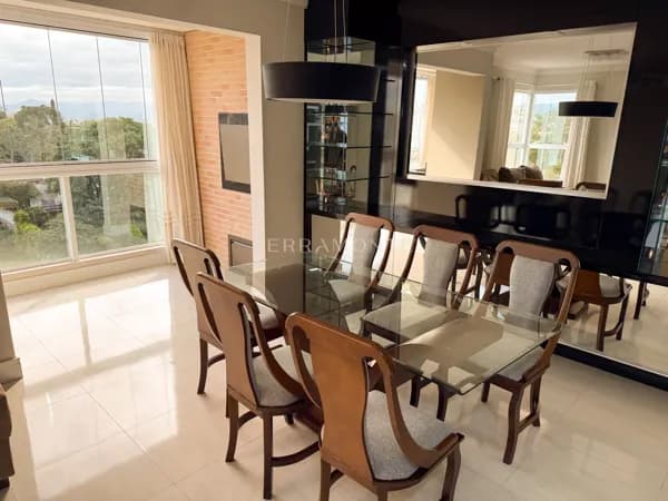 105m² com closet, churrasqueira e 2 vagas de garagem