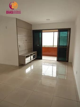 Vendo em exclusividade Apartamento com 79m3 no Condomínio Brisas Club com 3/4, 1 suíte, armários, ar-condicionados, garagem coberta, total infraestrutura- Paralela- Salvador/Ba.