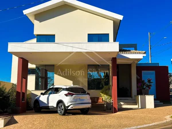 Casa Alto Padrão em Parque das Esmeraldas II, Marília/SP