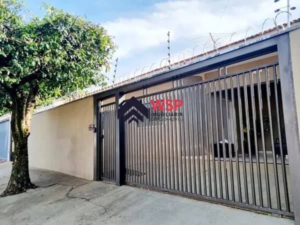 Casa em São José do Rio Preto - Jardim Nazareth