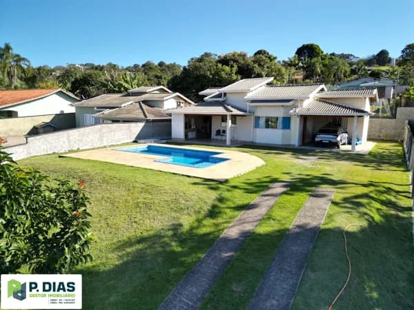 🏡 Chácara em Pinhalzinho — Seu Refúgio a Poucos Passos da Cidade