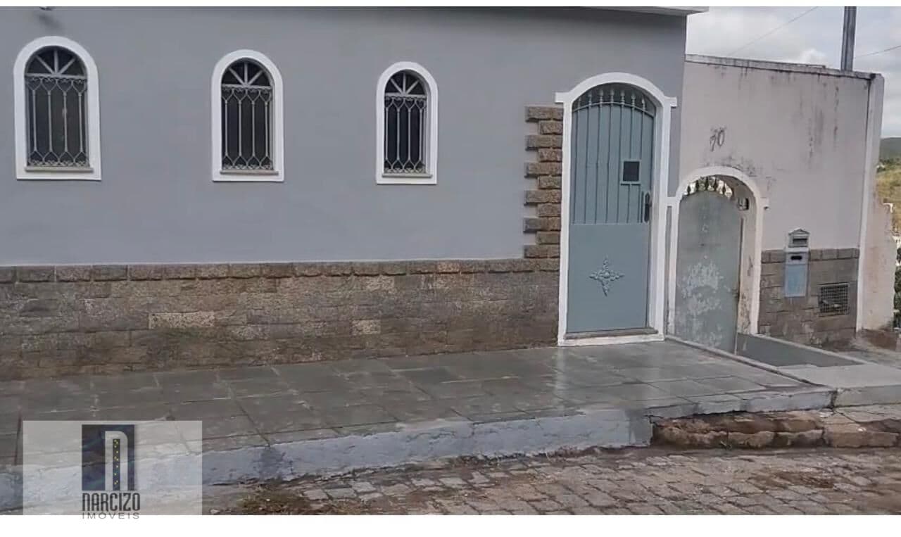 Casa em Itaperuna - Centro