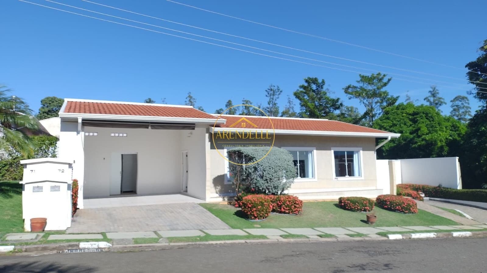Casa térrea à venda no Condomínio Campos Verdes em Campinas-SP