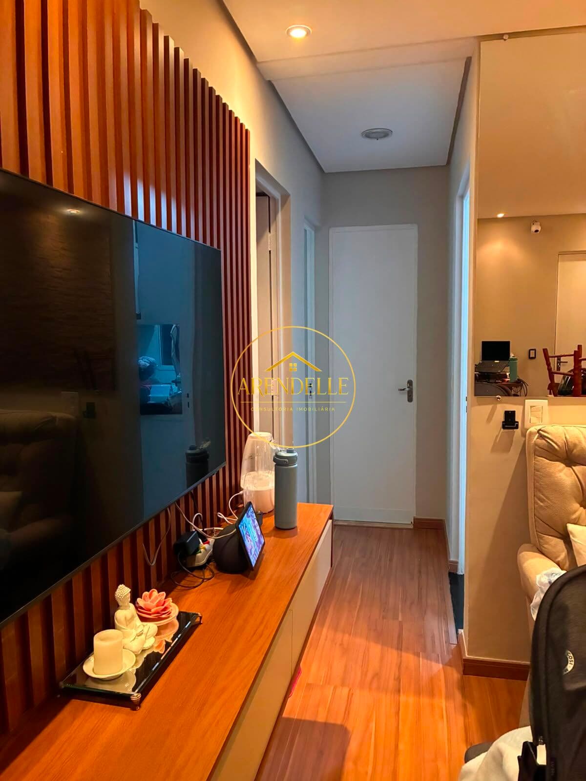 Apartamento à venda com 2 dormitórios no Jardim Ipaussurama em Campinas-SP