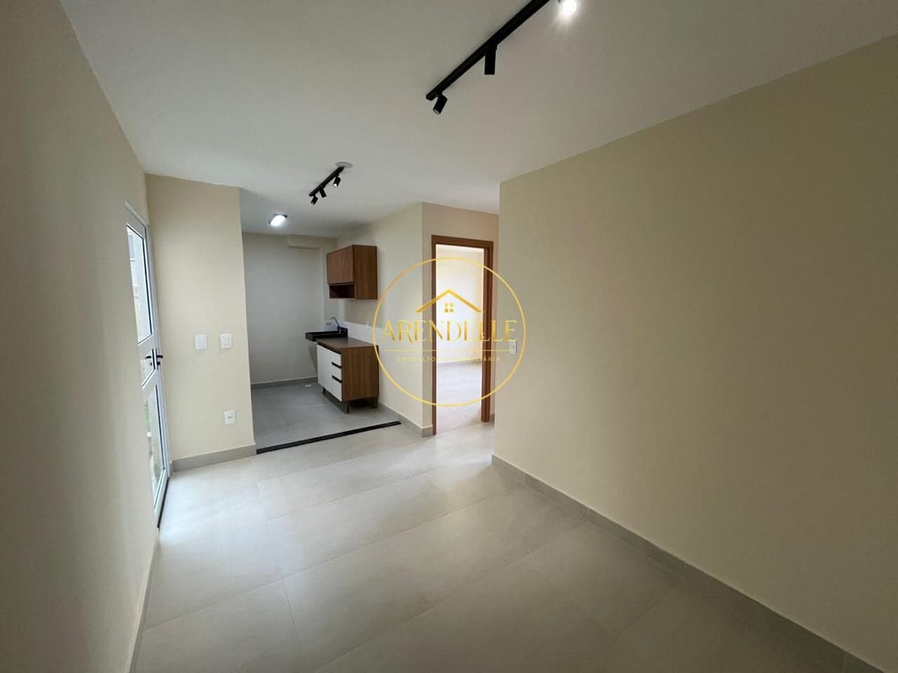 Apartamento à venda com 2 dormitórios na Chácara Mendonça em Campinas-SP